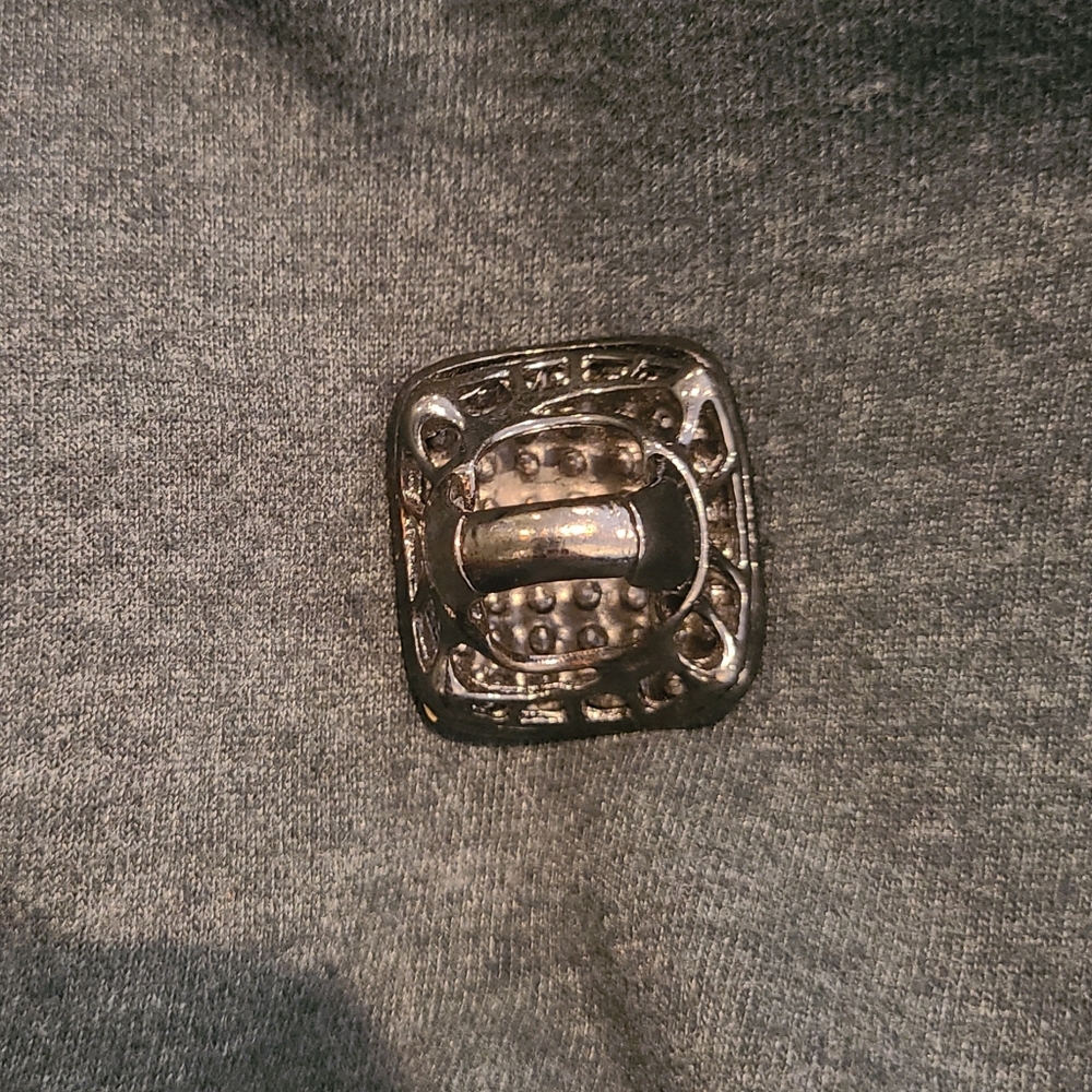 Statement Ring - Picture 4 of 4